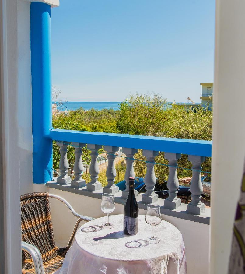 Poseidon Apartment Архангелос Екстериор снимка